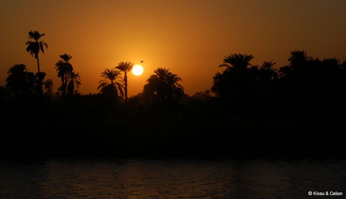 PÃ¤ikeseloojang Egiptuse stiilis  / Sunset, Egypt style
Seega peab mÃµne pÃ¤ikeseloojangu ka jÃ¤Ã¤dvustama.

And so we have to capture a sunset or two.
